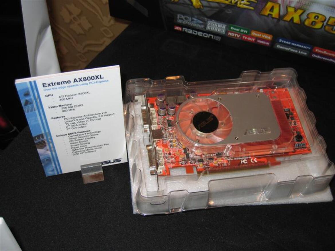 CES 2005 Photo-Report