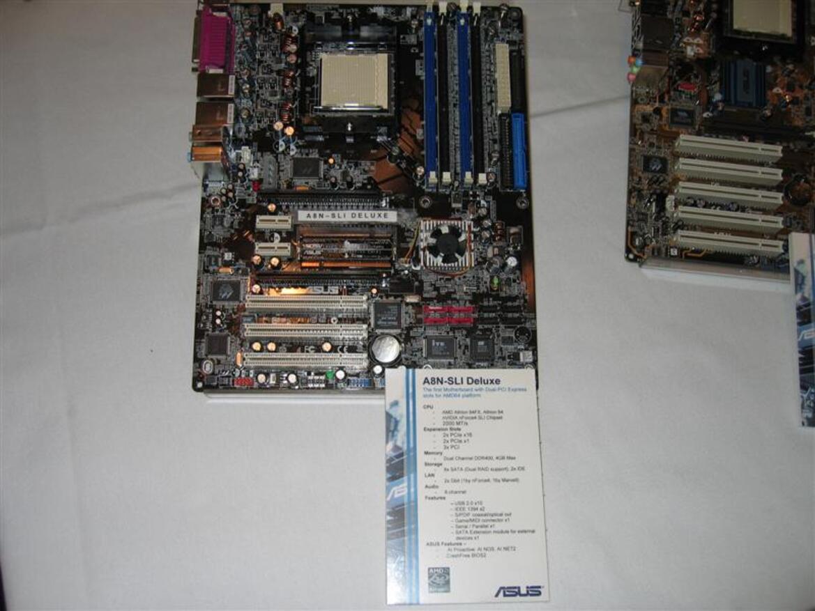 CES 2005 Photo-Report