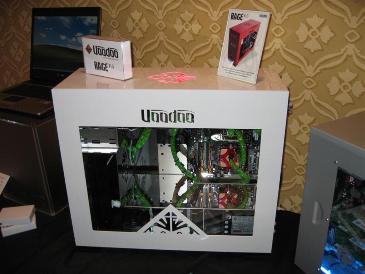 CES 2005 Photo-Report