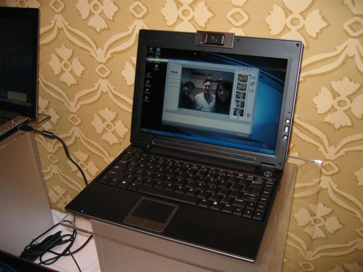 CES 2005 Photo-Report