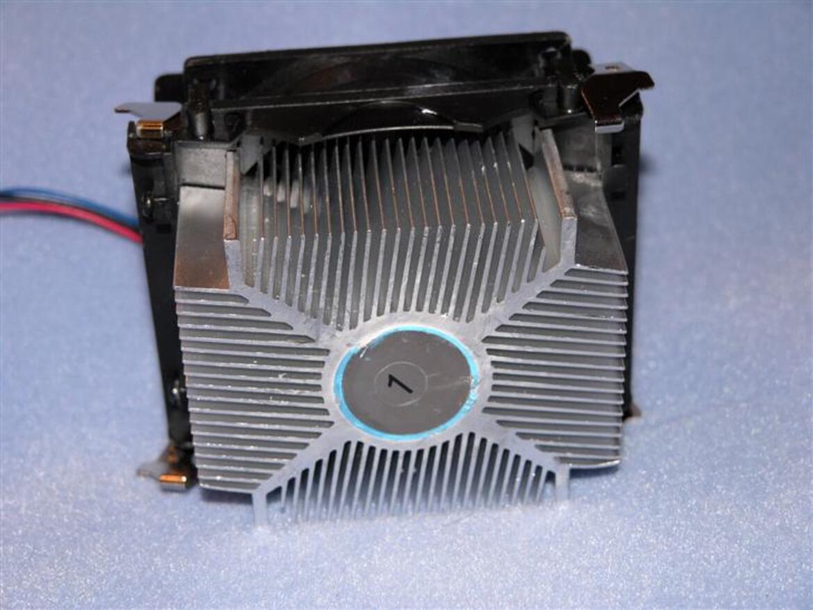 Soltek's QBic EQ3901-300P SFF PC