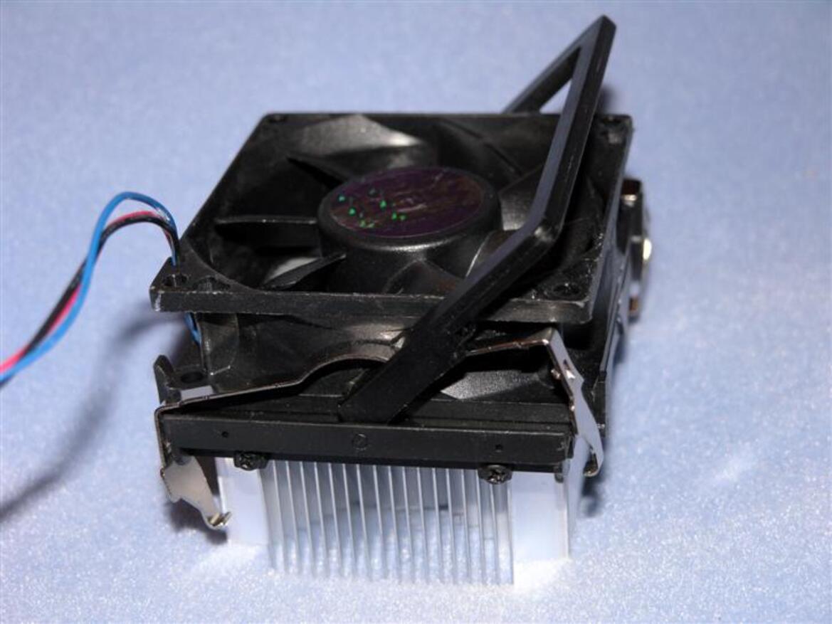 Soltek's QBic EQ3901-300P SFF PC