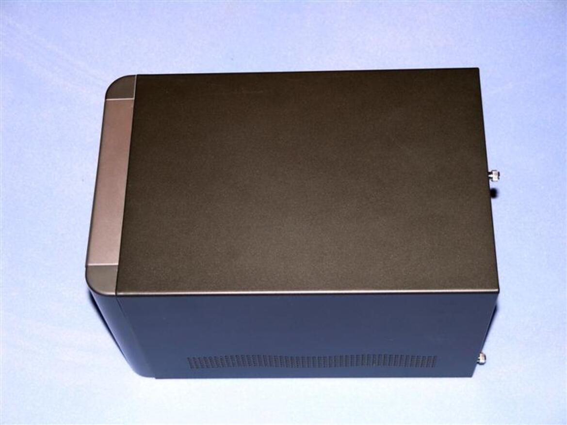 Soltek's QBic EQ3901-300P SFF PC