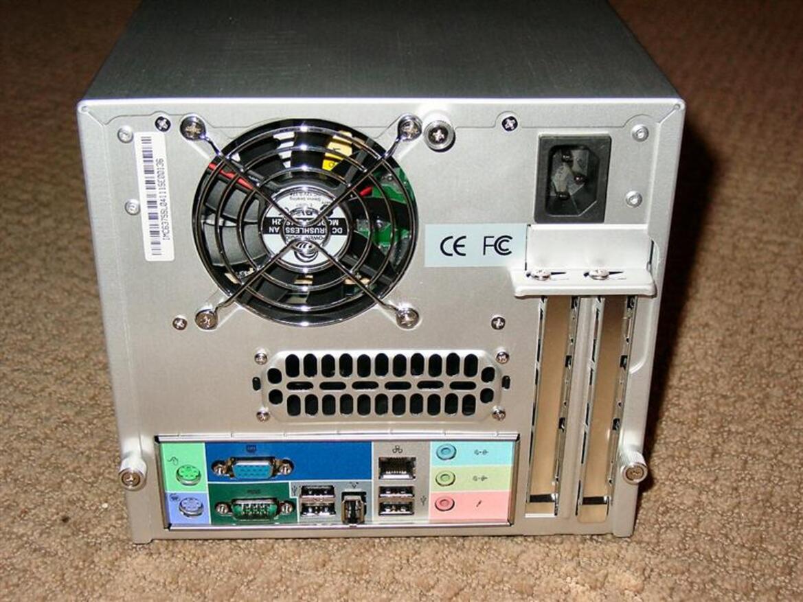 Skyhawk echo-Q IMC6375 SFF PC