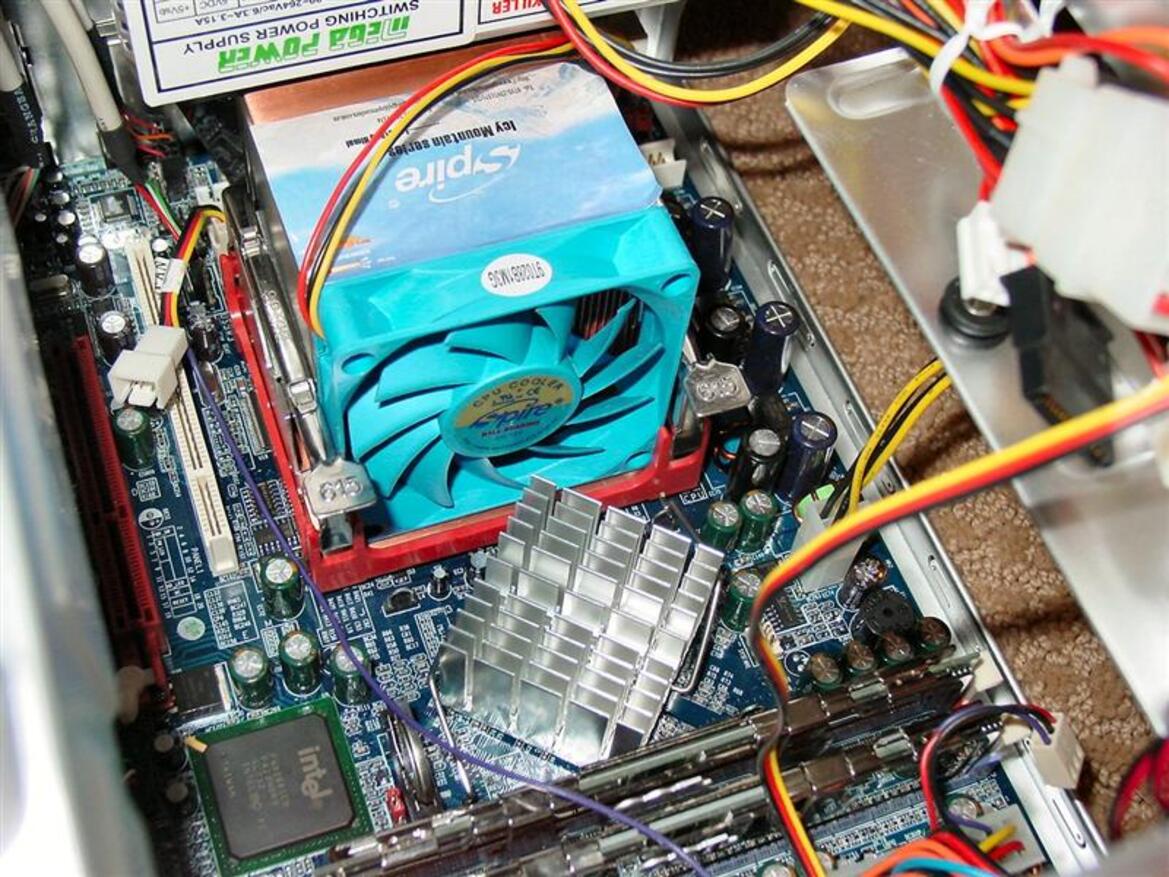 Skyhawk echo-Q IMC6375 SFF PC