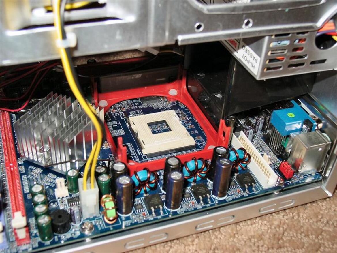 Skyhawk echo-Q IMC6375 SFF PC