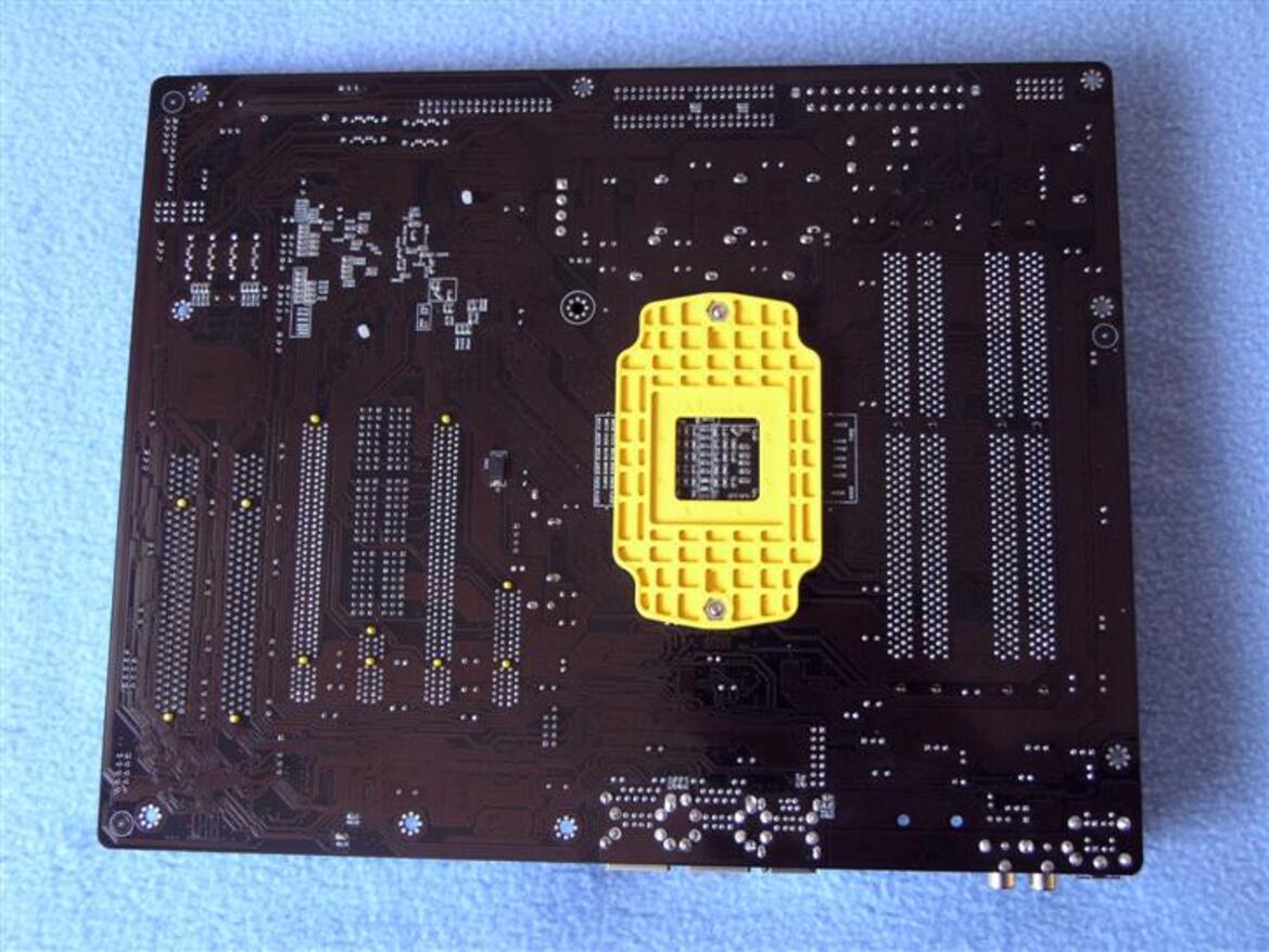 nForce 4 SLI Motherboard Round-Up