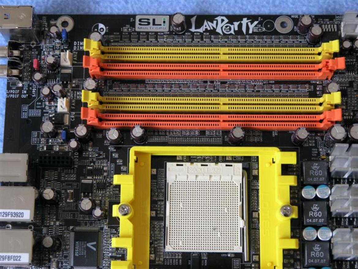 nForce 4 SLI Motherboard Round-Up