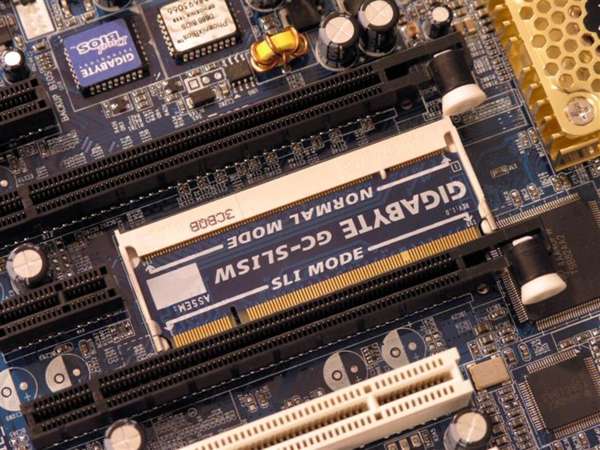 nForce 4 SLI Motherboard Round-Up