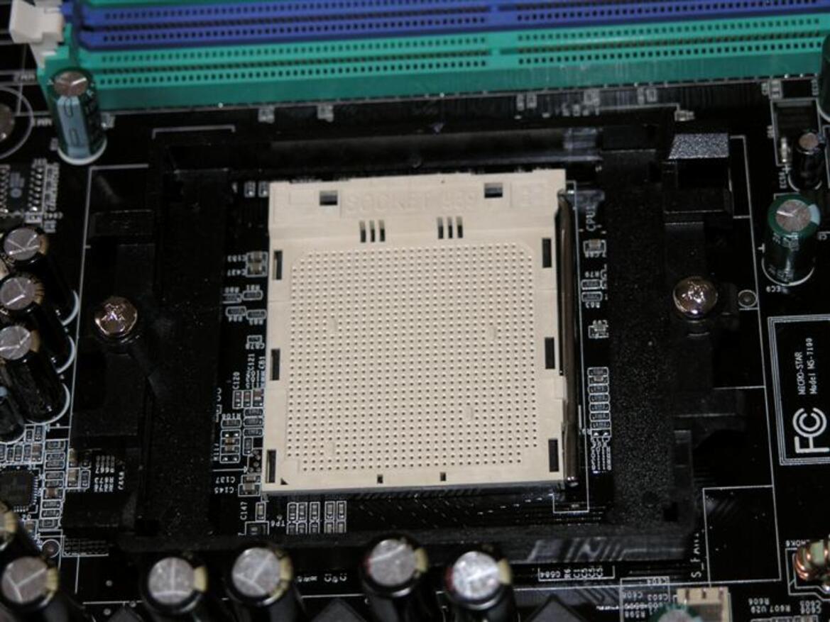 nForce 4 SLI Motherboard Round-Up