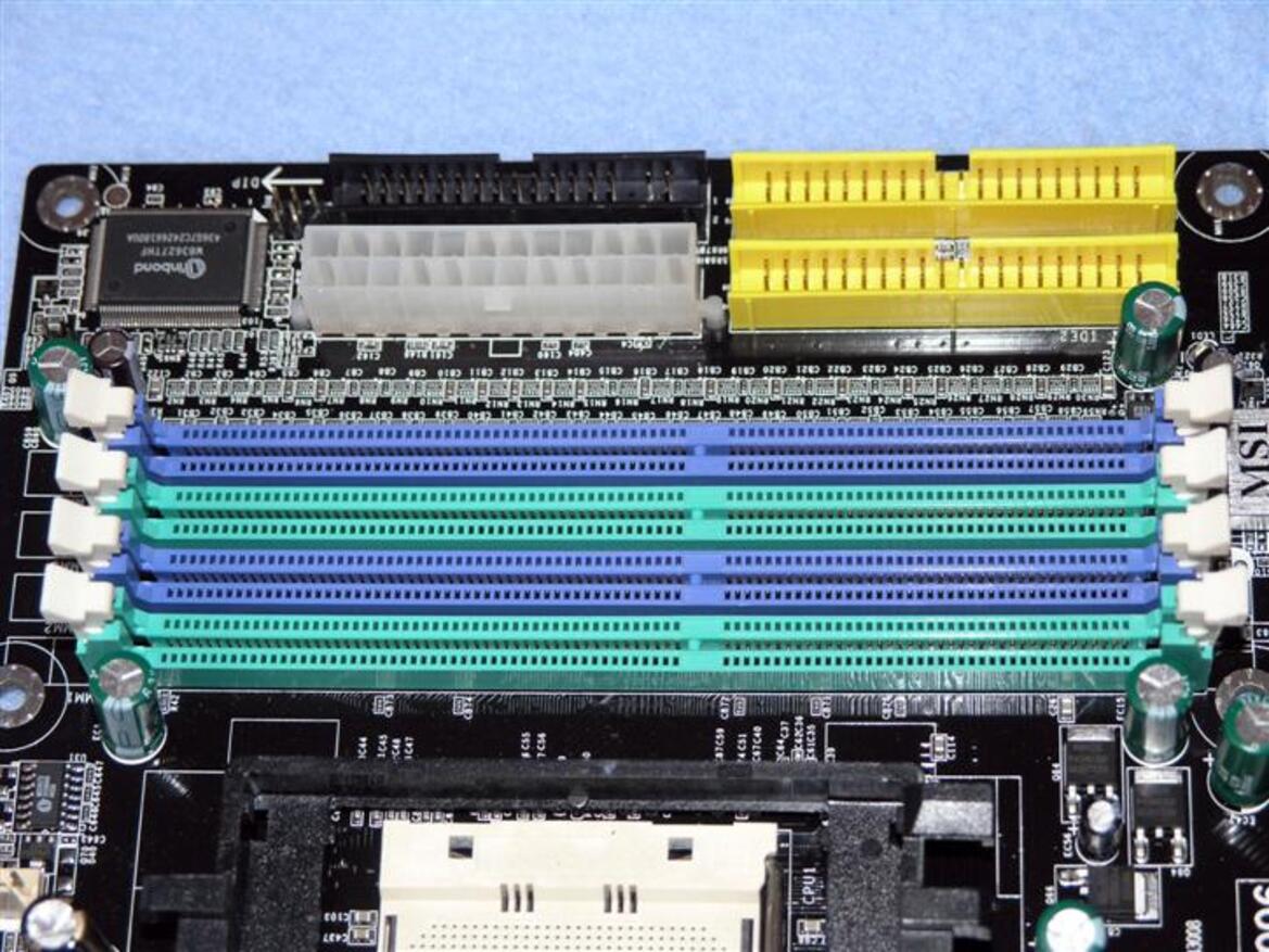 nForce 4 SLI Motherboard Round-Up