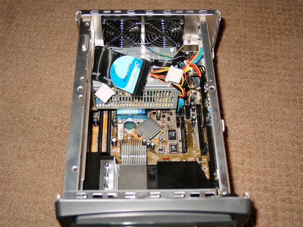 Shuttle SB95P v2 SFF XPC