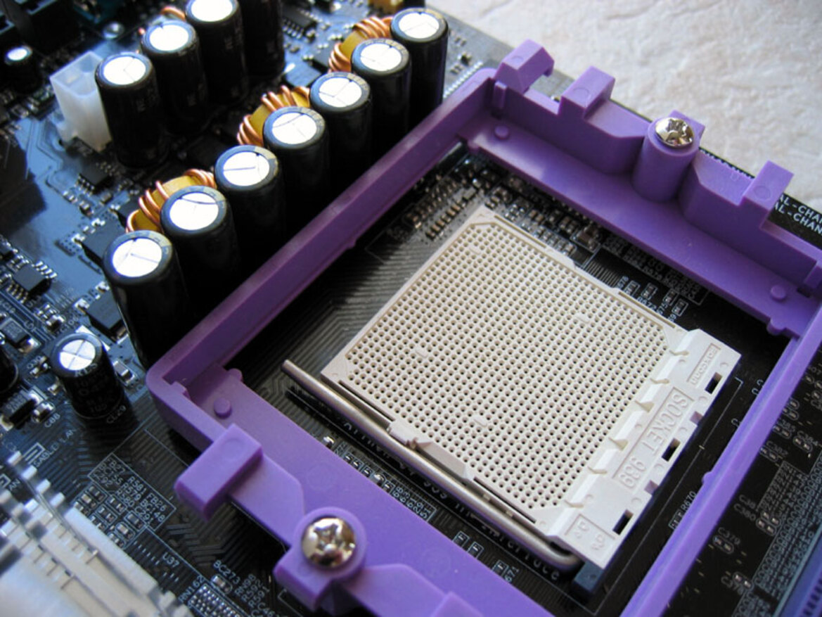 Soltek SL-K890Pro-939 Motherboard