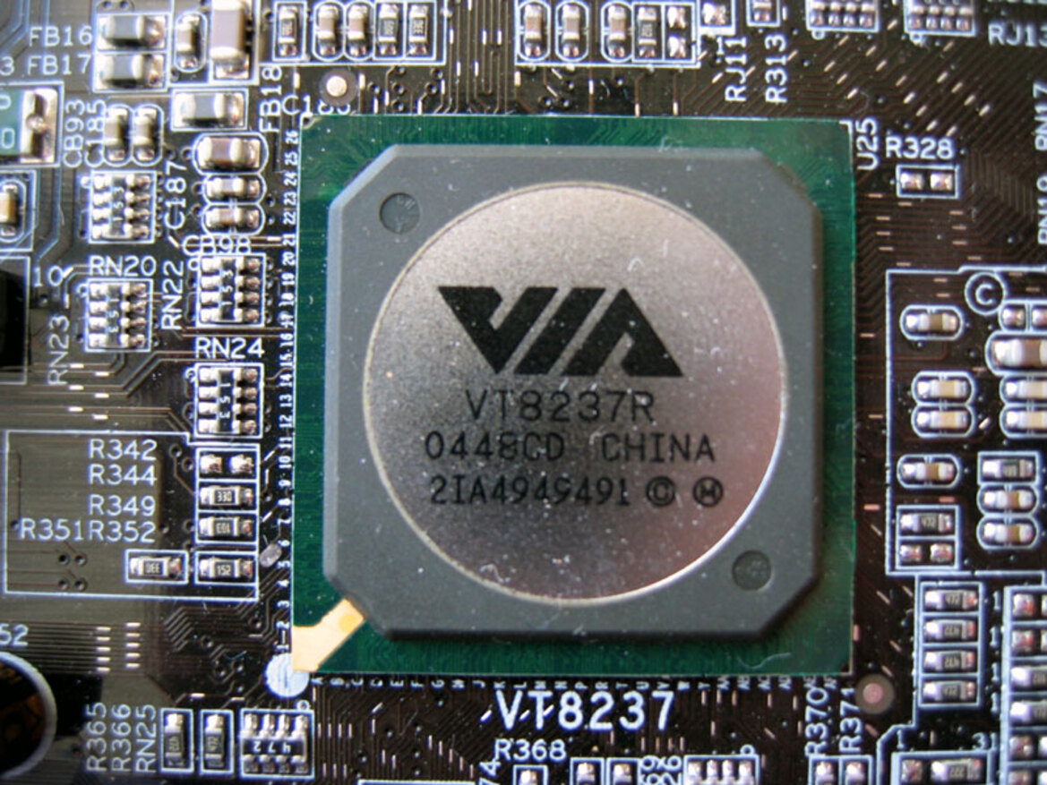Soltek SL-K890Pro-939 Motherboard
