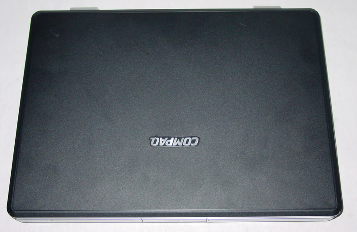 Compaq Presario V4000