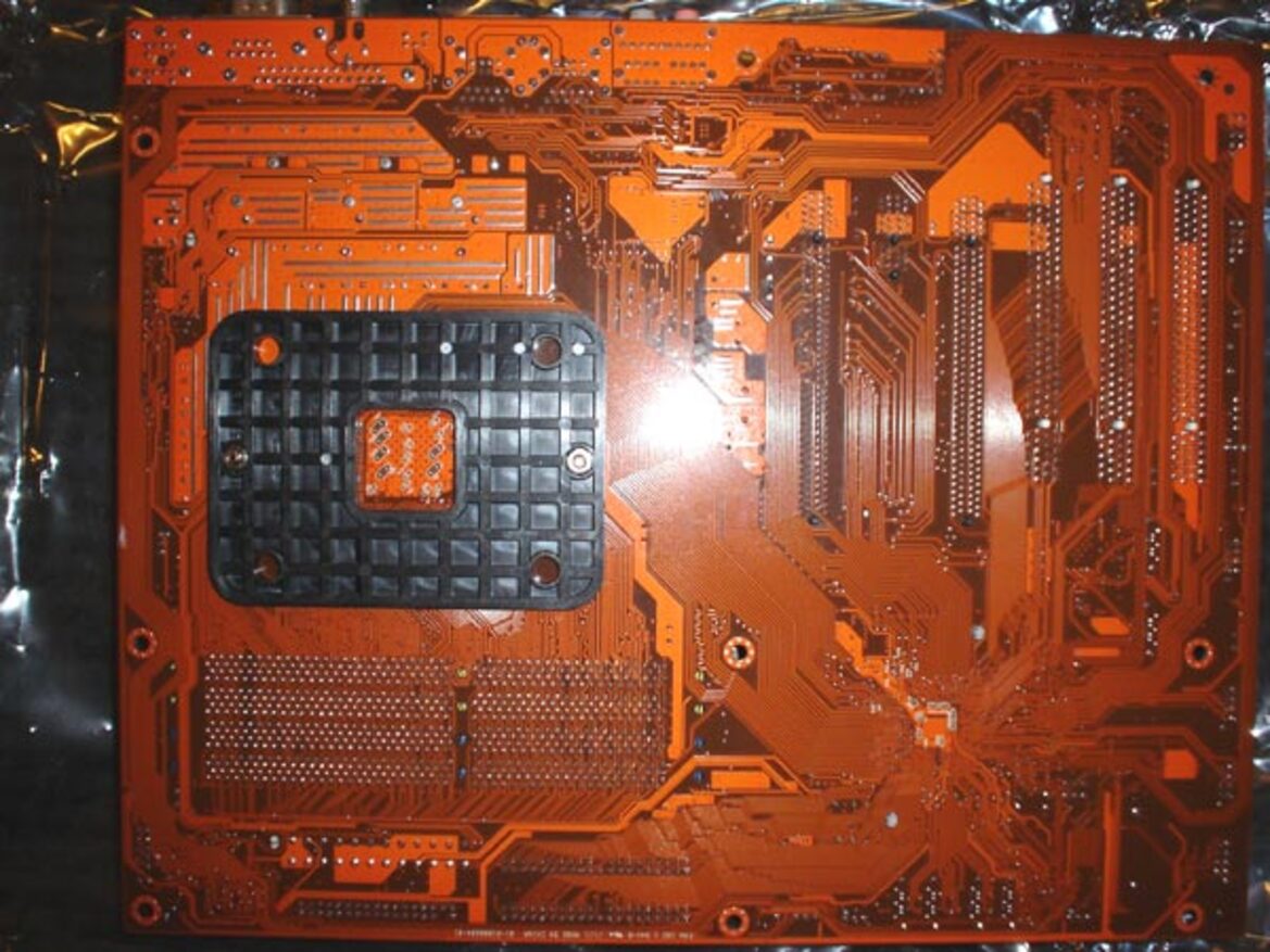 Foxconn WinFast NF4SK8AA-8EKRS