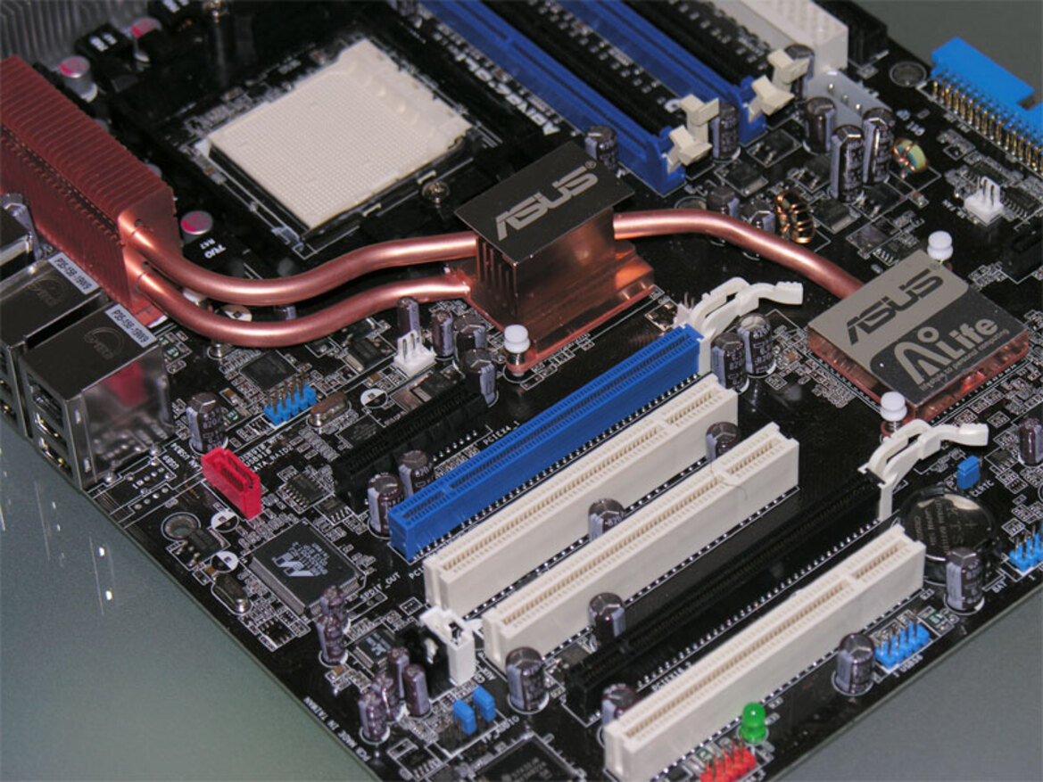 ASUS A8N32 SLI Deluxe - nForce 4 SLI X16 Unleashed