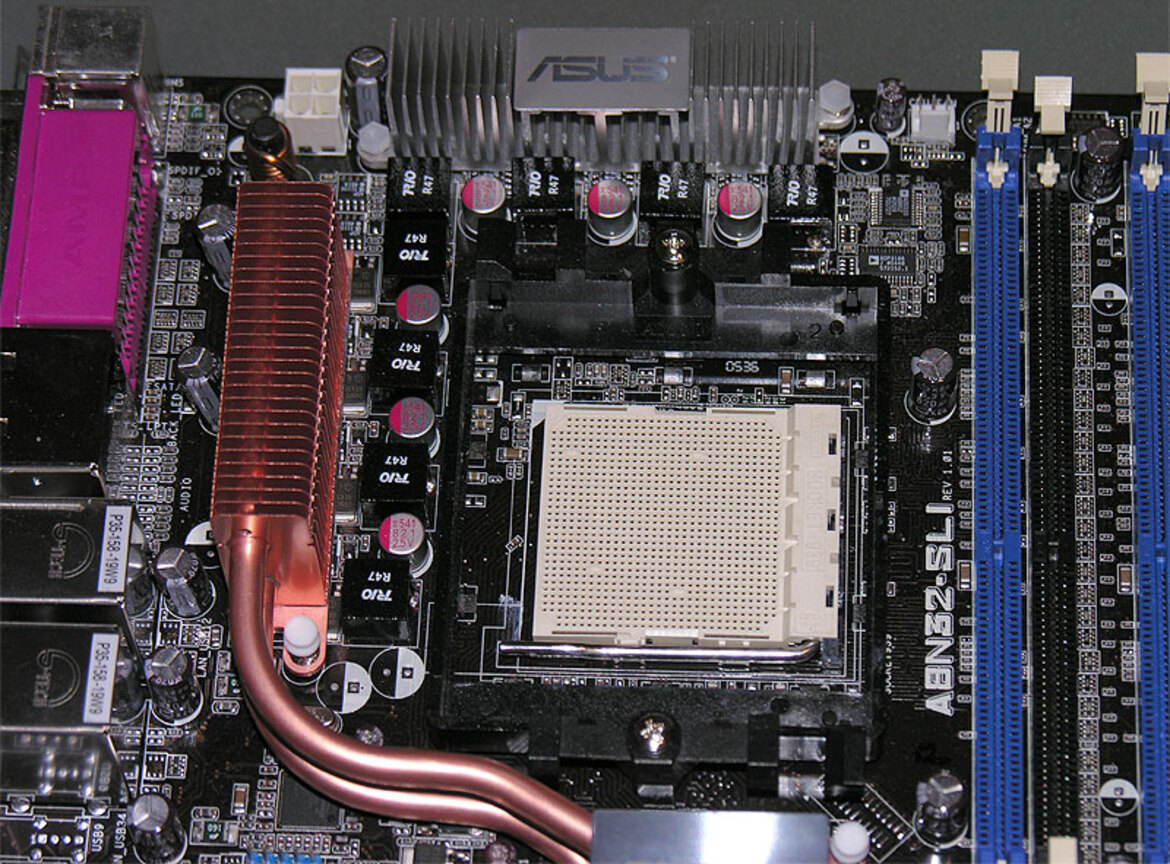 ASUS A8N32 SLI Deluxe - nForce 4 SLI X16 Unleashed