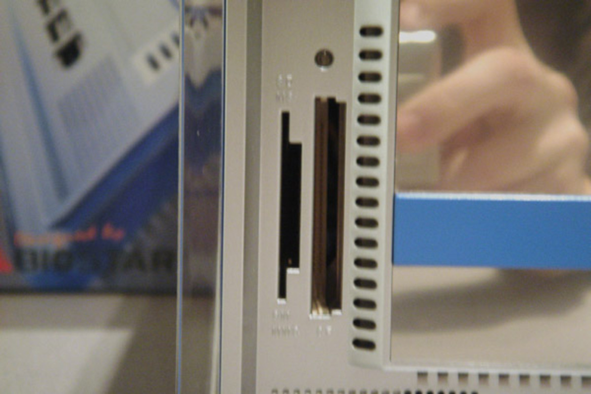Biostar iDEQ 350G SFF PC