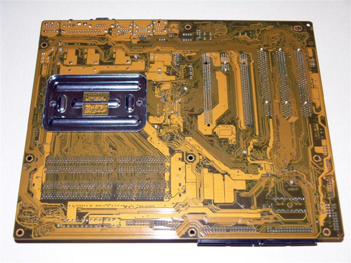 CrossFire Xpress 1600 Motherboards: DFI, Asus, ECS