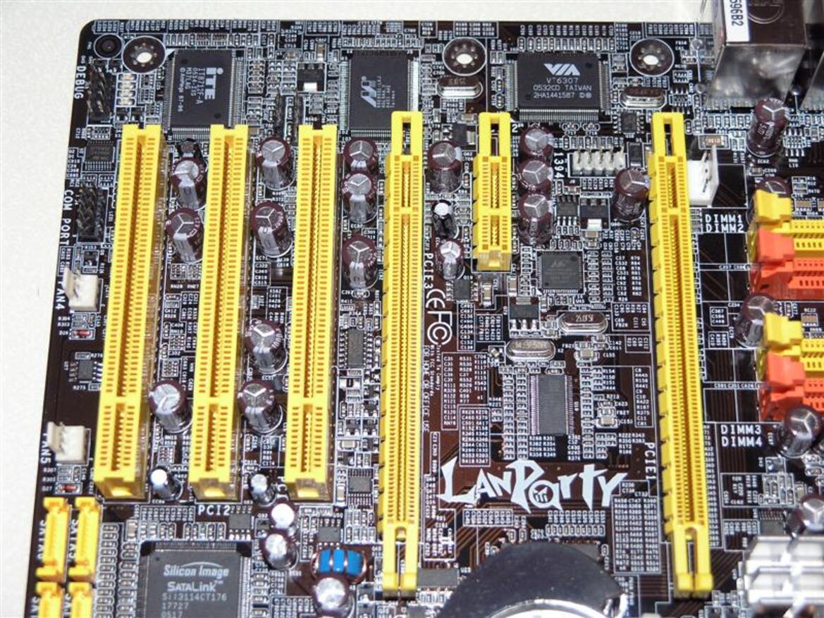CrossFire Xpress 1600 Motherboards: DFI, Asus, ECS