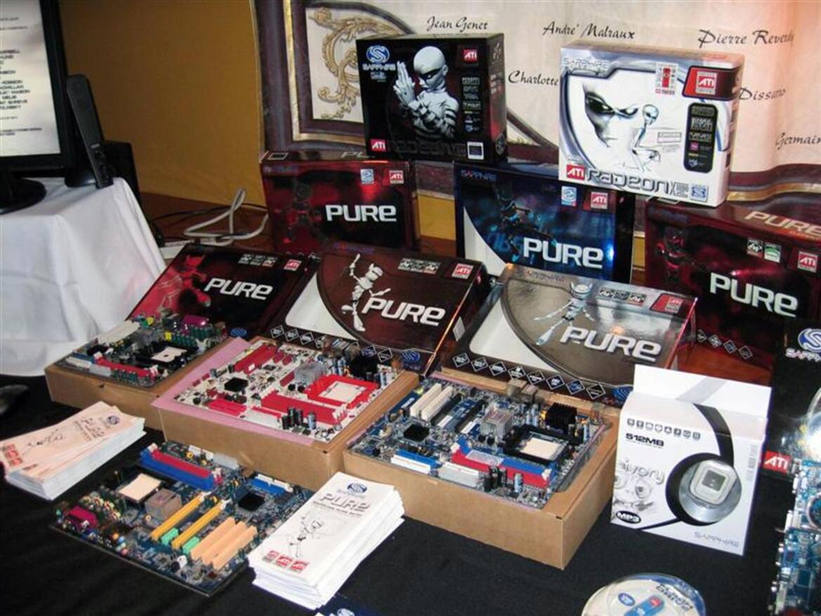 CES 2006 Photo-Report