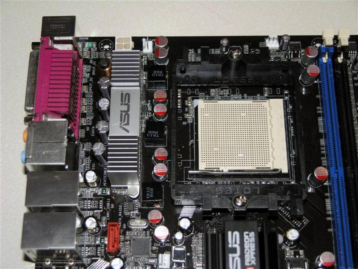 Asus A8R32-MVP Deluxe: ATI CrossFire Xpress 3200 Chipset Launched