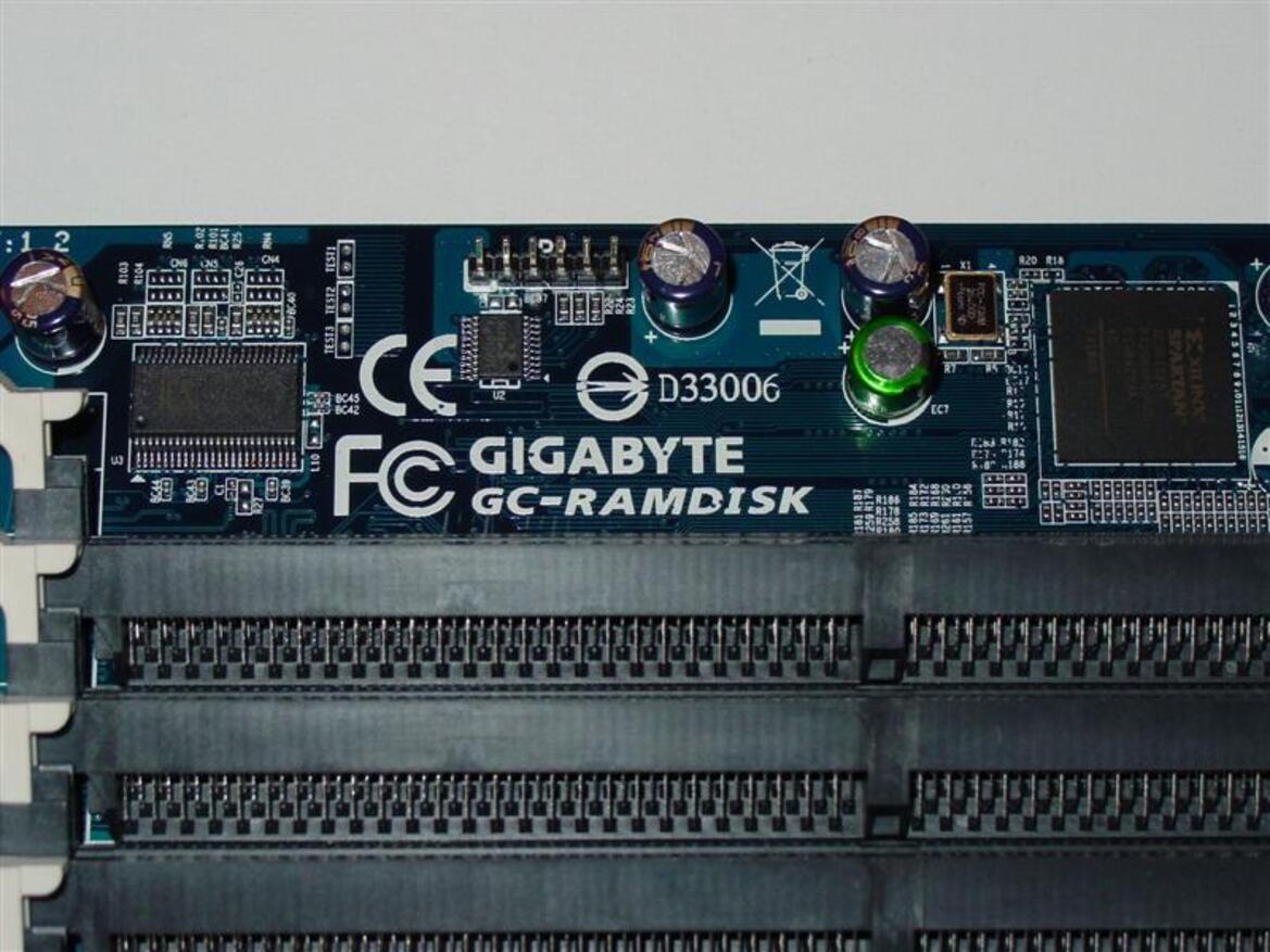Gigabyte I-RAM Storage Device