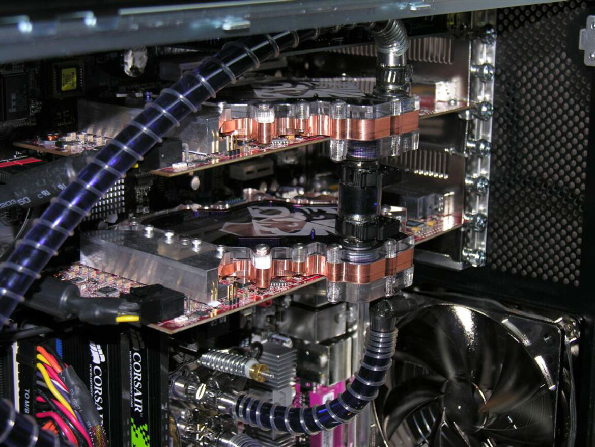 Voodoo PC OMEN a121x CrossFire Extreme Gamer PC