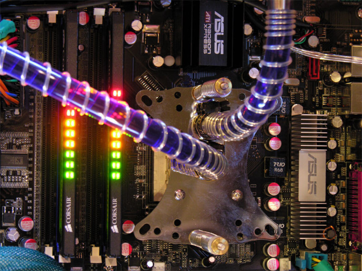 Voodoo PC OMEN a121x CrossFire Extreme Gamer PC