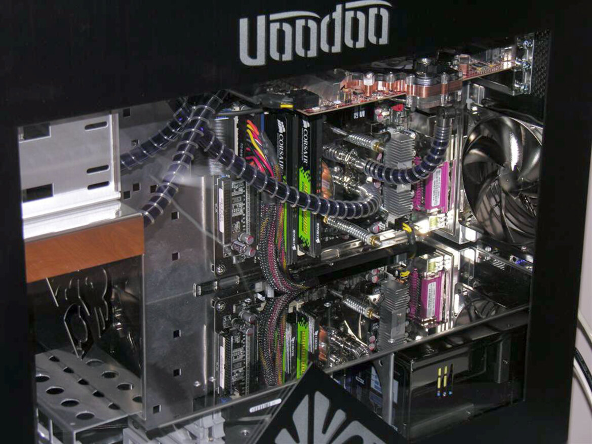 Voodoo PC OMEN a121x CrossFire Extreme Gamer PC
