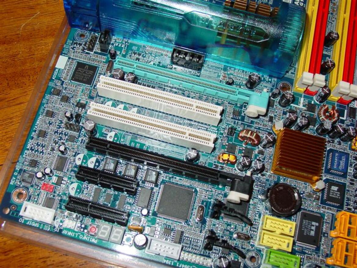 Gigabyte GA-G1975X G1-Turbo Motherboard