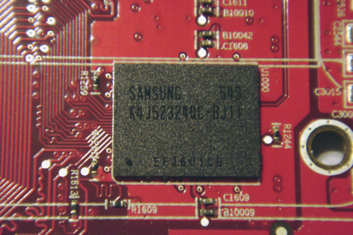 ASUS EAX1900XTX - Radeon X1900XTX From Asus