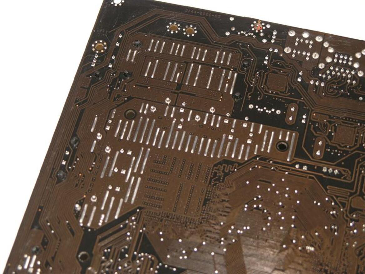 975X Express Motherboard Round-Up: Foxconn, Abit, and MSI