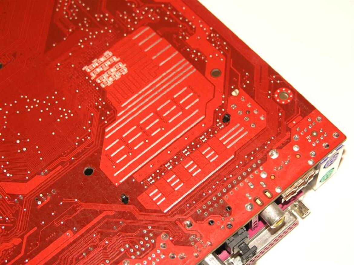975X Express Motherboard Round-Up: Foxconn, Abit, and MSI