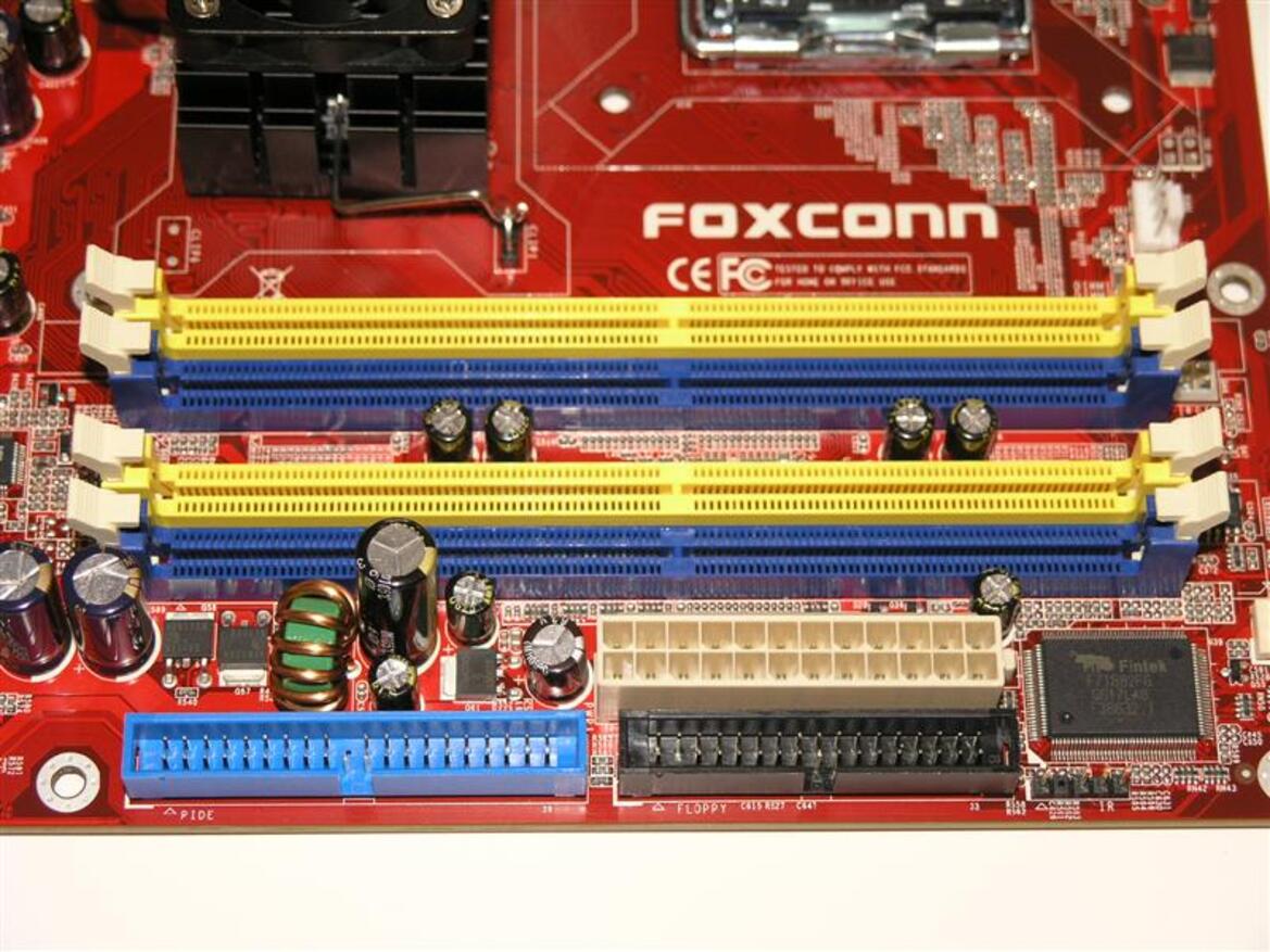 975X Express Motherboard Round-Up: Foxconn, Abit, and MSI