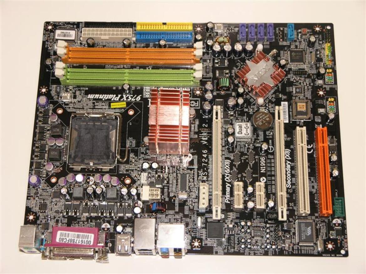 975X Express Motherboard Round-Up: Foxconn, Abit, and MSI