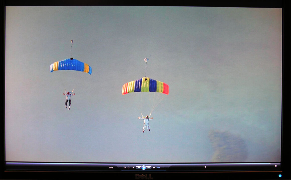 Dell UltraSharp 3007WFP-HC - 92% Color Gamut 30 Inch LCD