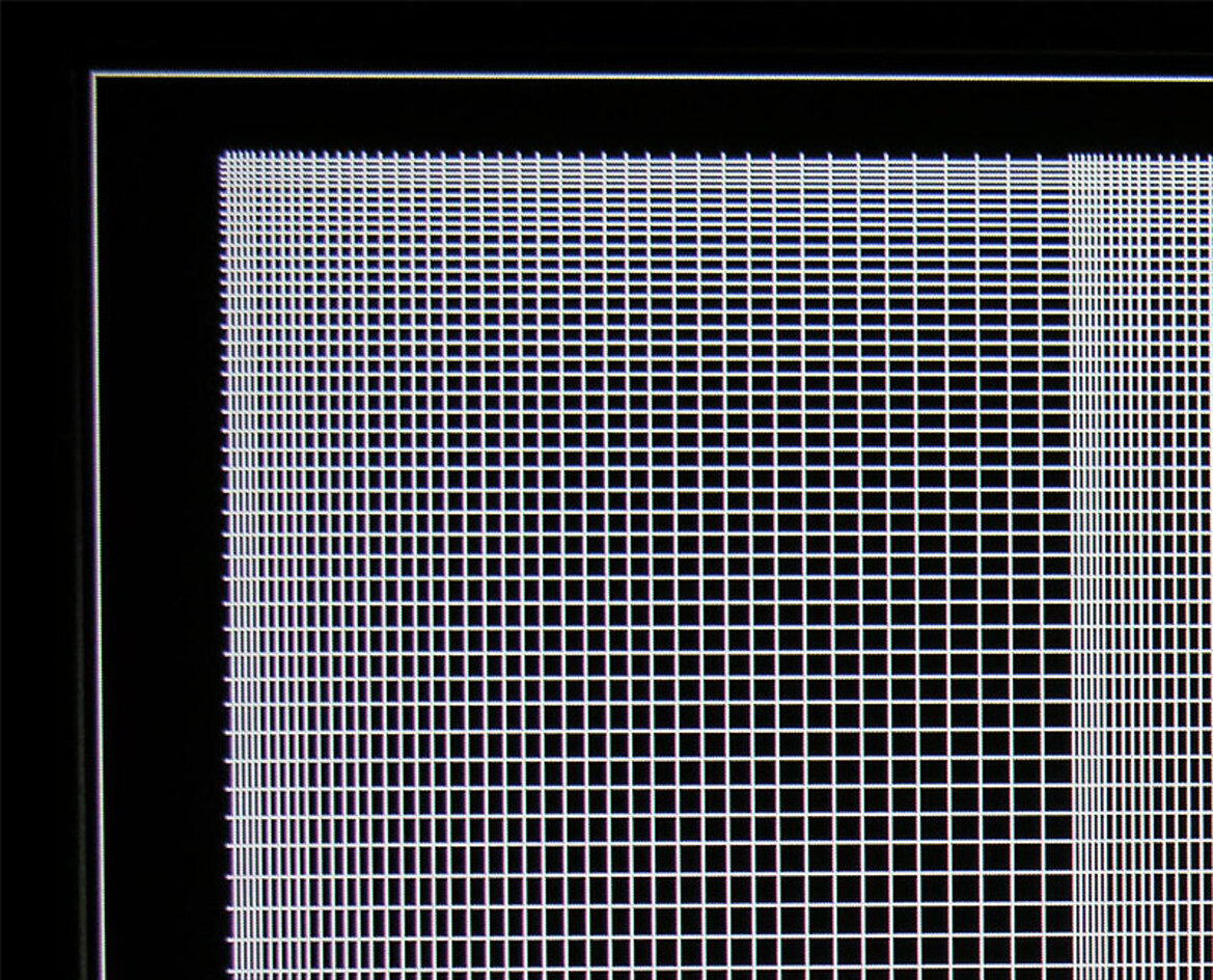 Dell UltraSharp 3007WFP-HC - 92% Color Gamut 30 Inch LCD