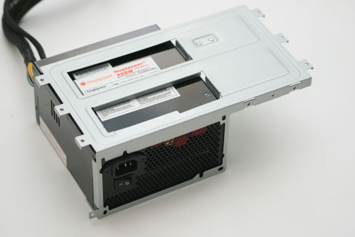 Thermaltake LANBOX - VF1000BWS