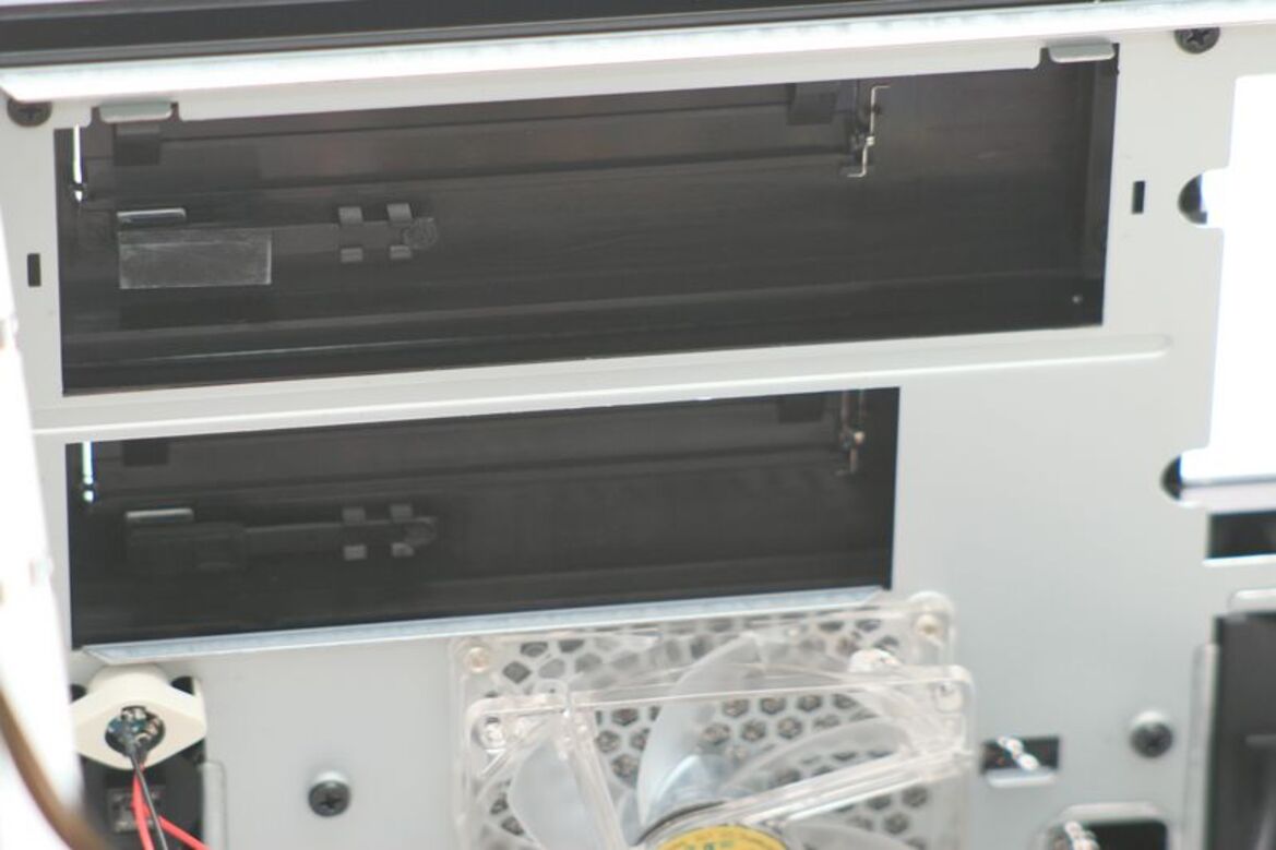 Thermaltake LANBOX - VF1000BWS