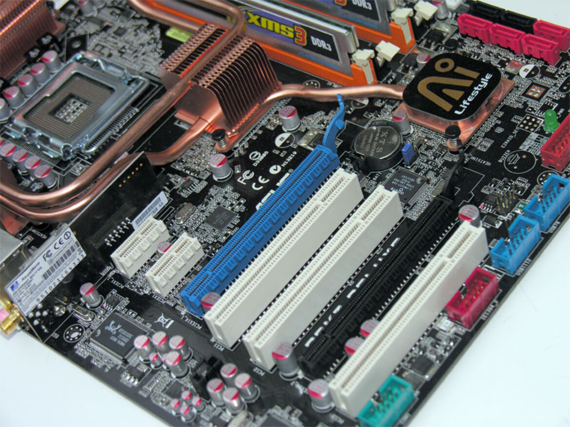 Intel P35 Bearlake Motherboard And DDR3 Memory – Asus and Corsair