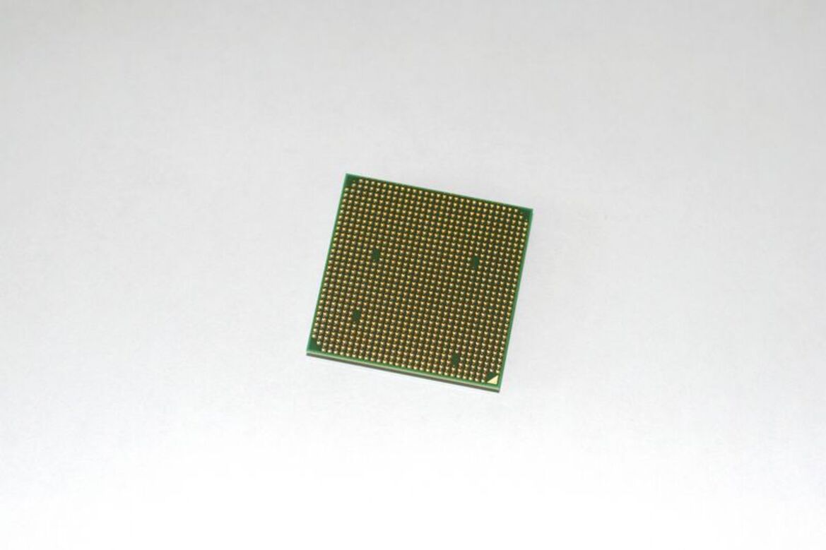 AMD Athlon X2 BE-2350 and BE-2300 "Brisbane" Processors