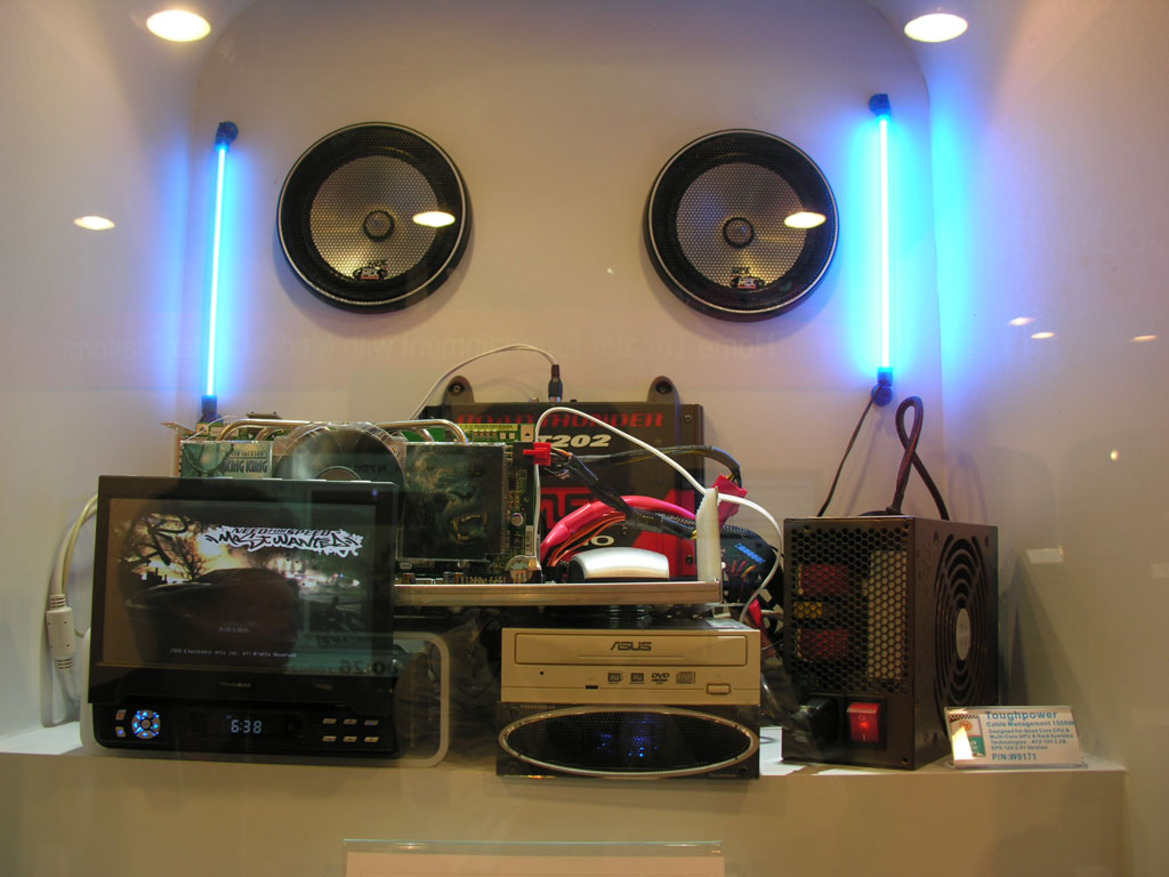 Computex 2007: Intel, Kingston, Foxconn, Gigabyte