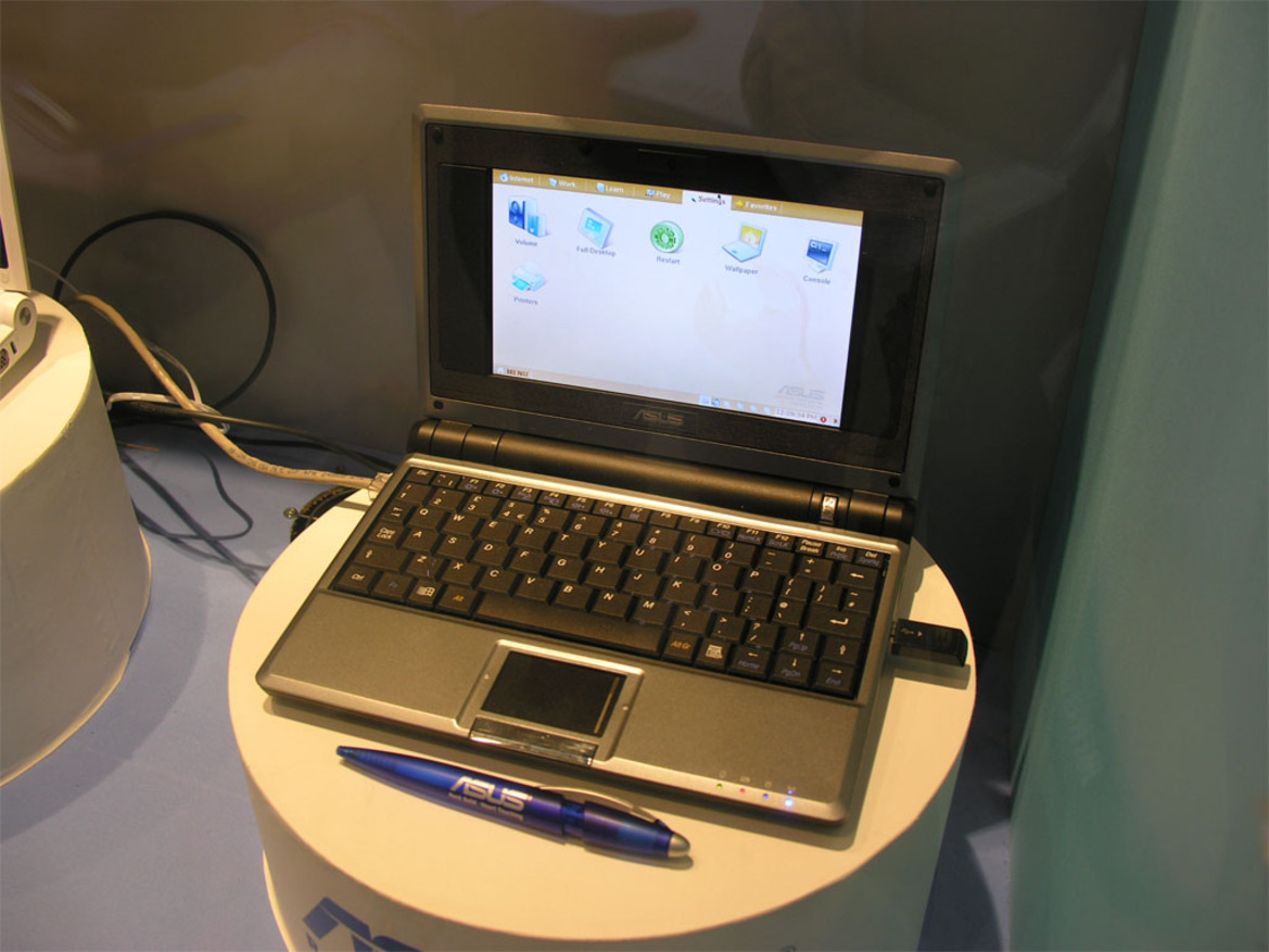 ASUS Eee PC Hands On Preview