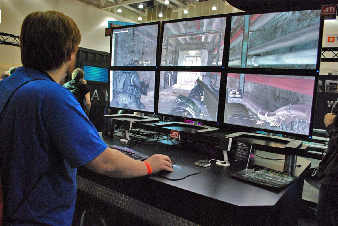 PAX East - Gamers and Geeks Gather 'Round The Tech
