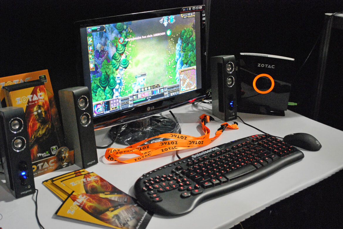 PAX East - Gamers and Geeks Gather 'Round The Tech