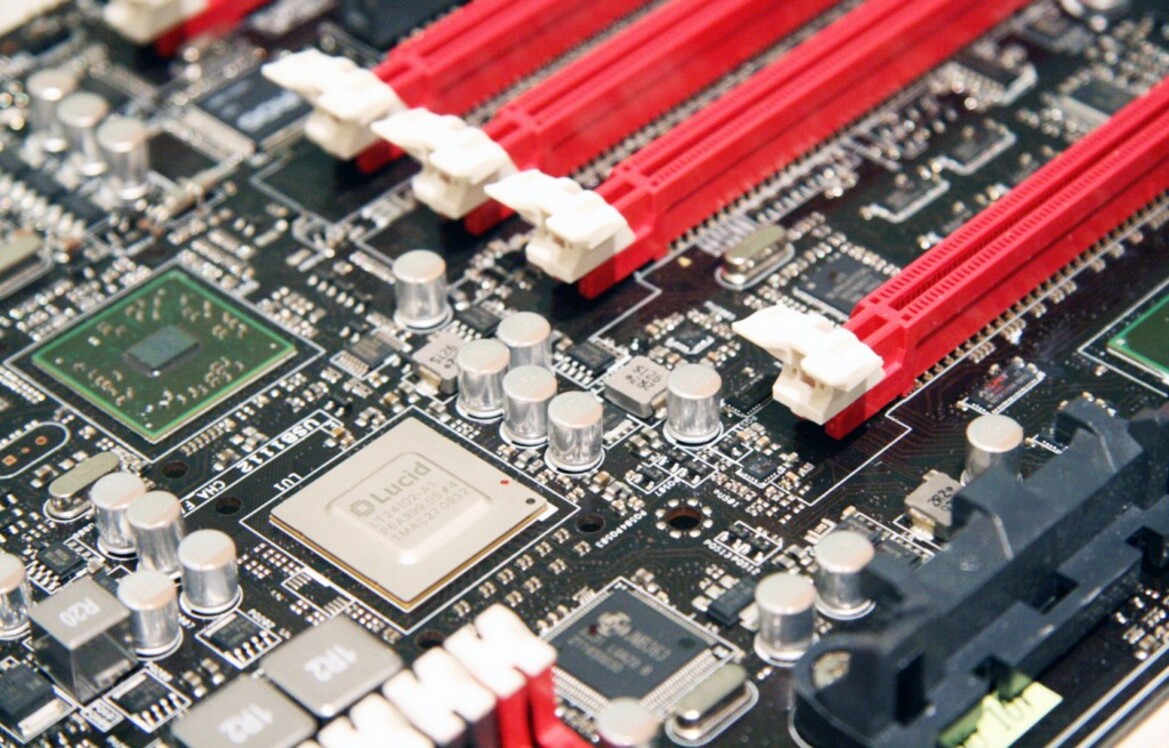 Asus CrossHair IV Extreme Sneak Peek