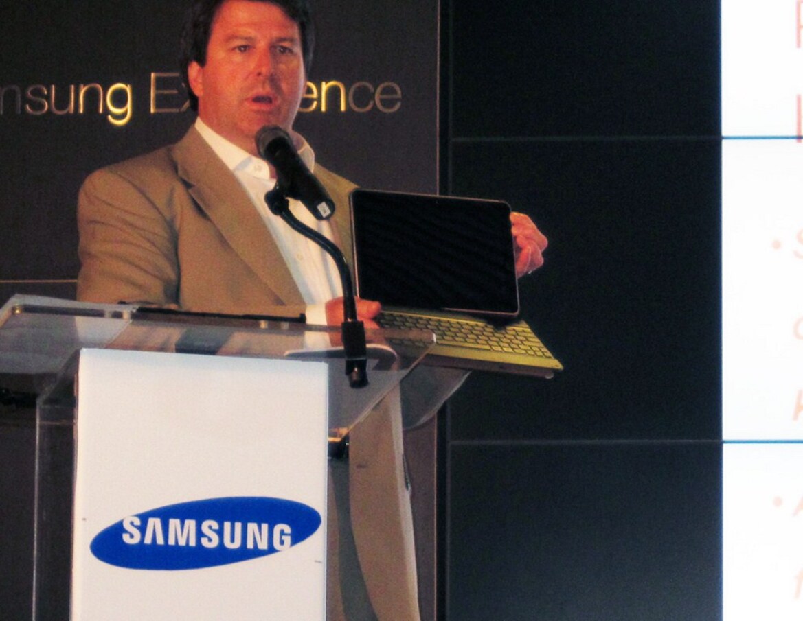 Samsung Demos Galaxy Tab 10.1 User Interface Updates, New Features and Accessories