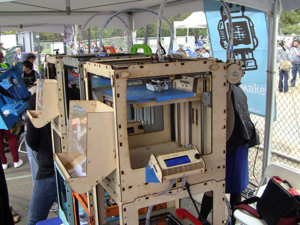 Maker Faire 2012 New York - Attack of The 3D Printer Bots